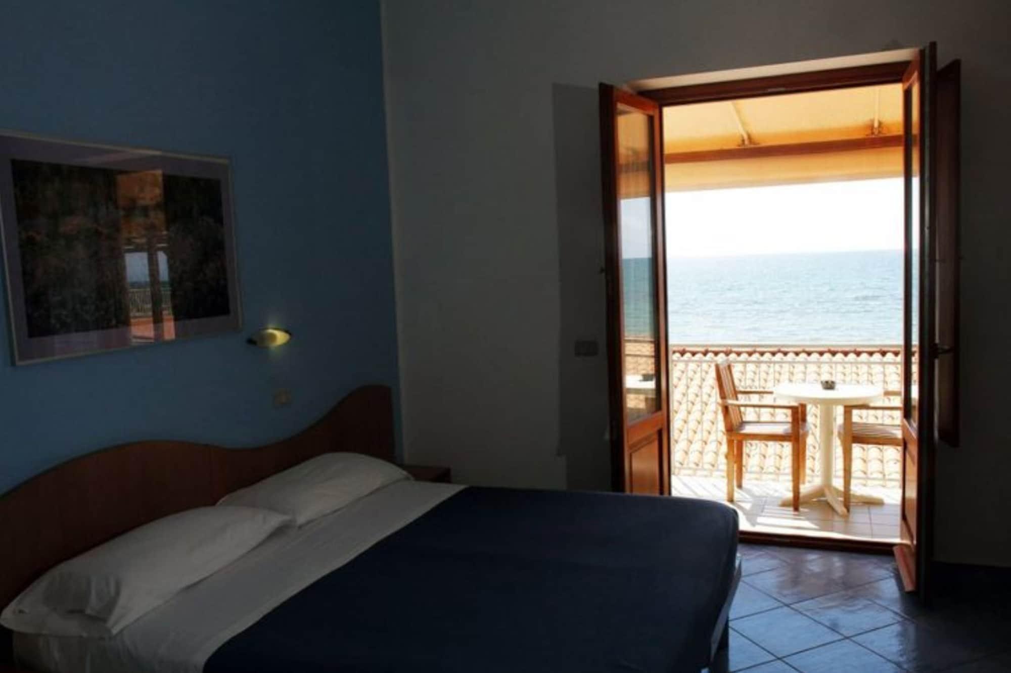 Hotel Residence La Darsena Agropoli Εξωτερικό φωτογραφία